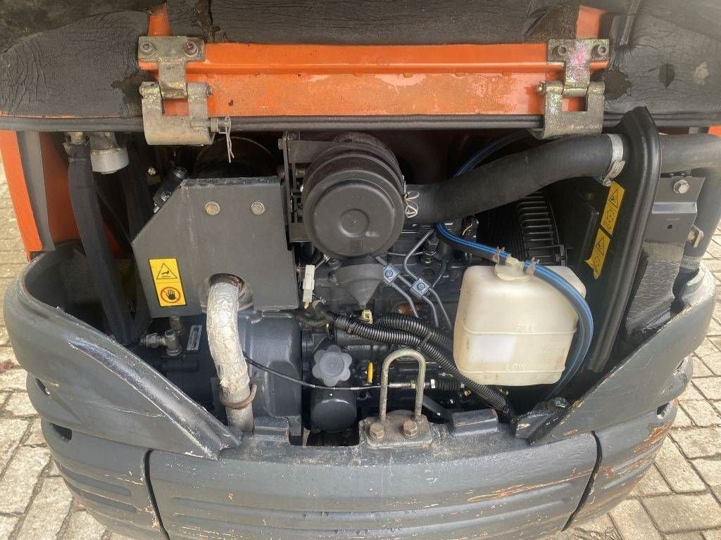 Kettenbagger a típus Hitachi ZX18, Gebrauchtmaschine ekkor: Roosendaal (Kép 11)