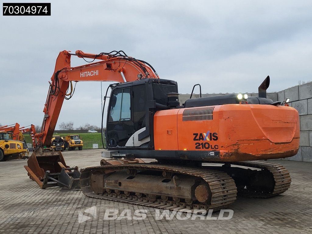 Kettenbagger del tipo Hitachi ZX210 LC-5B ZX210LC-5B 2 Buckets + Forks, Gebrauchtmaschine In Veghel (Immagine 2)