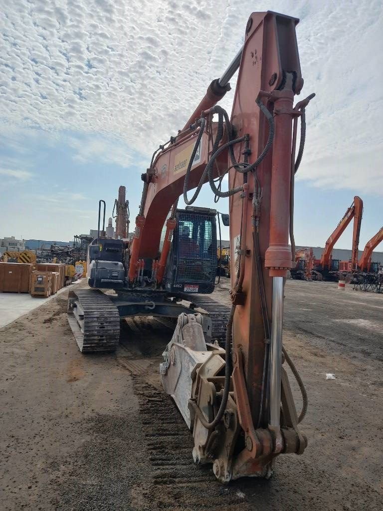 Kettenbagger типа Hitachi ZX220LC (Abu Dhabi), Gebrauchtmaschine в Stabroek (Фотография 4)