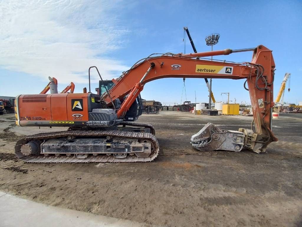Kettenbagger типа Hitachi ZX220LC (Abu Dhabi), Gebrauchtmaschine в Stabroek (Фотография 2)