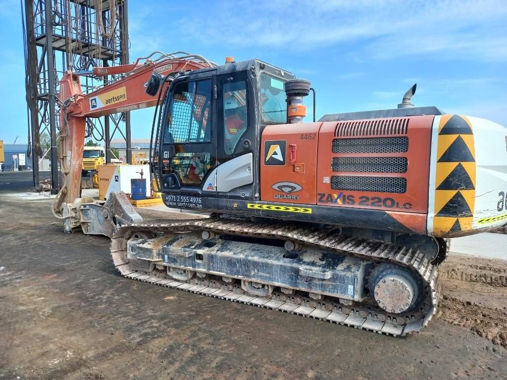 Kettenbagger типа Hitachi ZX220LC (Abu Dhabi), Gebrauchtmaschine в Stabroek (Фотография 8)