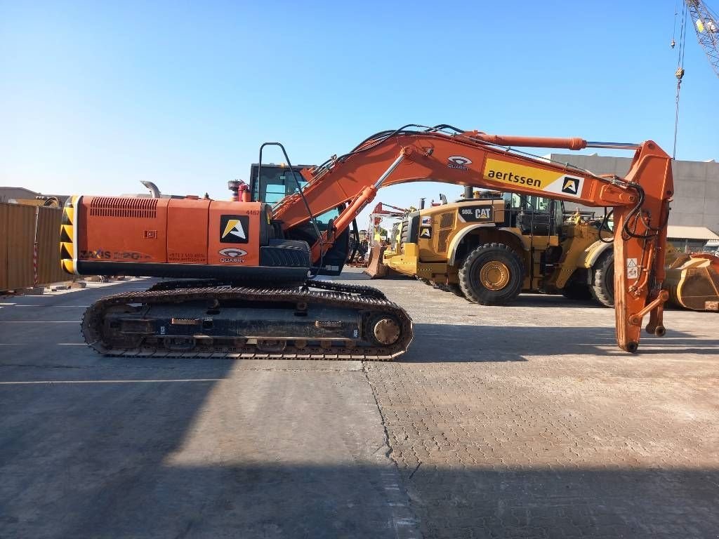 Kettenbagger Türe ait Hitachi ZX220LC (Abu Dhabi), Gebrauchtmaschine içinde Stabroek (resim 4)