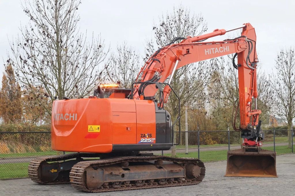 Kettenbagger van het type Hitachi ZX225 USRLC-6 ROTOTILT 3X BUCKET TOPCON 3D MC GPS, Gebrauchtmaschine in Marknesse (Foto 7)