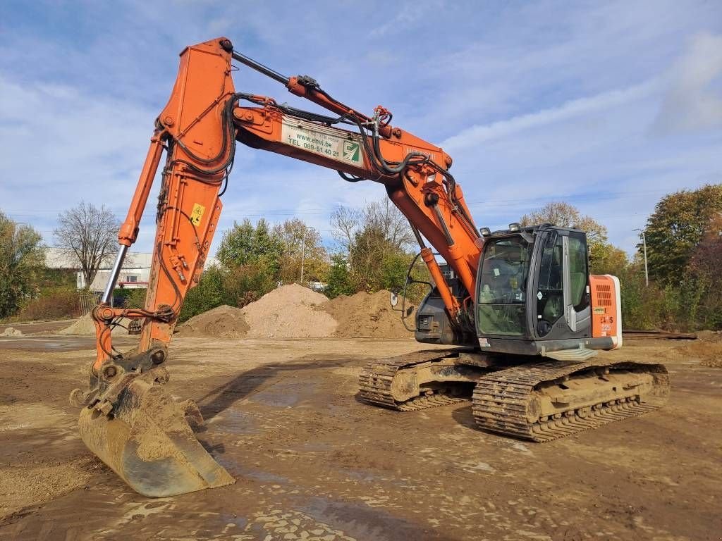 Kettenbagger des Typs Hitachi ZX225USLC-3, Gebrauchtmaschine in Stabroek (Bild 8)
