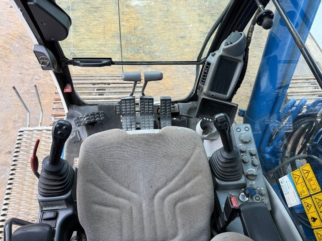 Kettenbagger van het type Hitachi ZX250LC-6 - Hammer Lines / Isuzu Engine, Gebrauchtmaschine in Veldhoven (Foto 10)