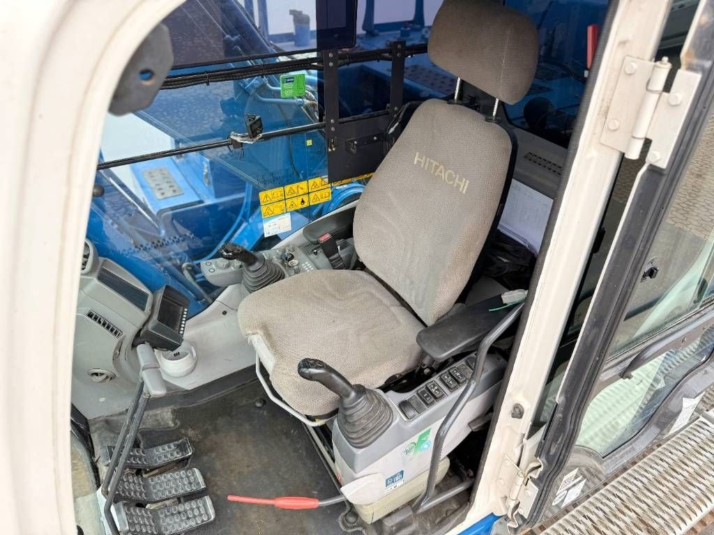 Kettenbagger van het type Hitachi ZX250LC-6 - Hammer Lines / Isuzu Engine, Gebrauchtmaschine in Veldhoven (Foto 9)