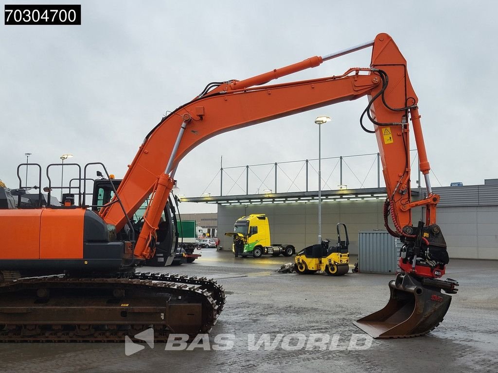 Kettenbagger du type Hitachi ZX300 LC -6 Tiltrotator, Gebrauchtmaschine en Veghel (Photo 10)