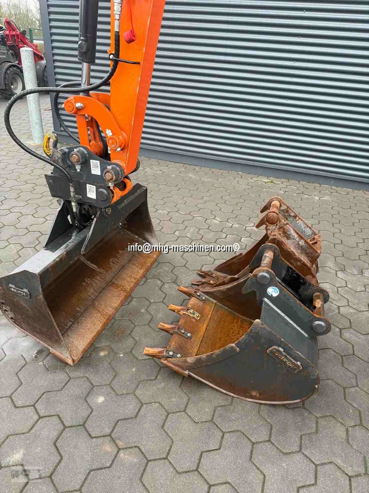 Kettenbagger des Typs Hitachi ZX33U-6 Kettenbagger nur 341h, Klima, Gebrauchtmaschine in Gescher (Bild 7)