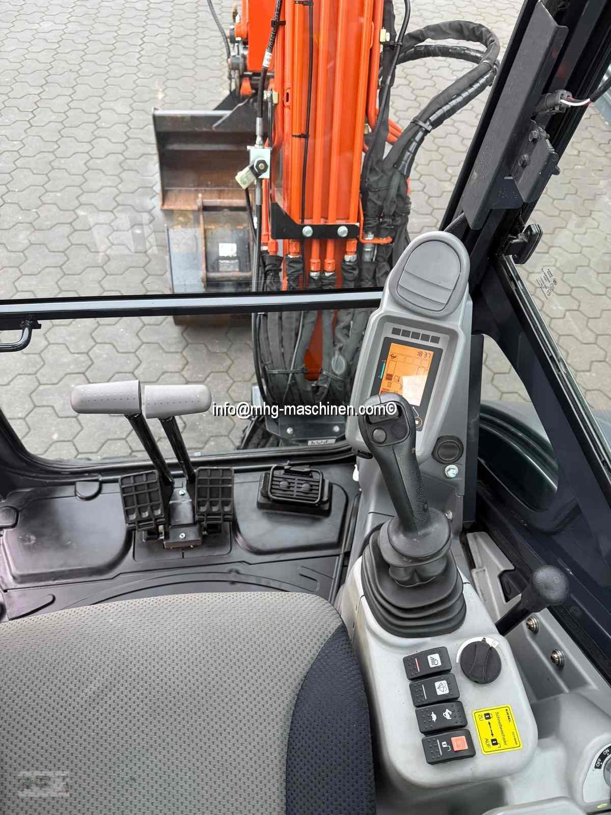 Kettenbagger des Typs Hitachi ZX33U-6 Kettenbagger nur 341h, Klima, Gebrauchtmaschine in Gescher (Bild 10)