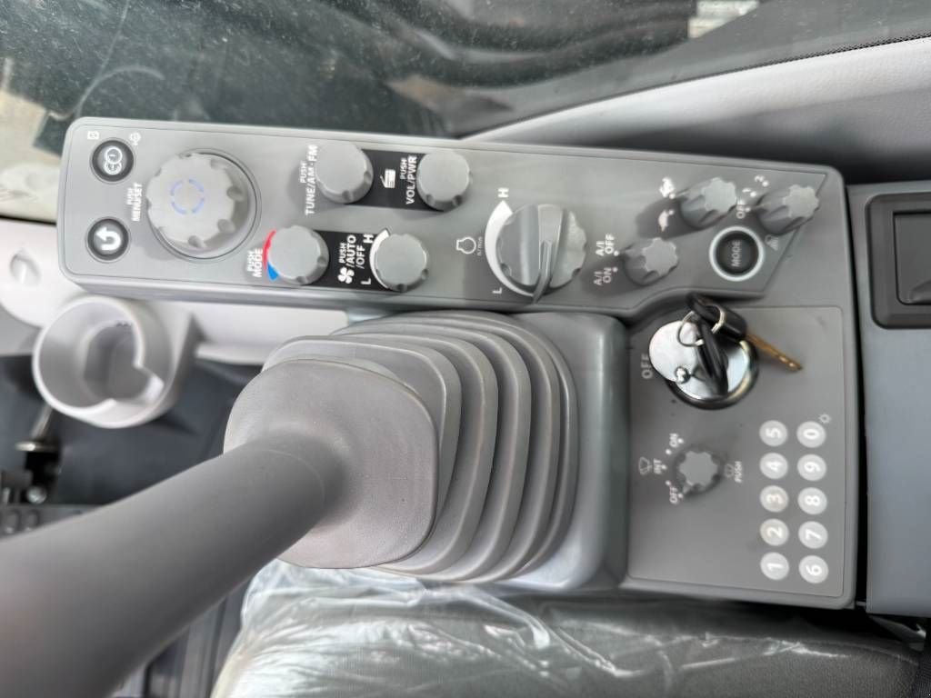 Kettenbagger типа Hitachi ZX370-LCH - Hammer Lines / Isuzu Engine, Gebrauchtmaschine в Veldhoven (Фотография 11)