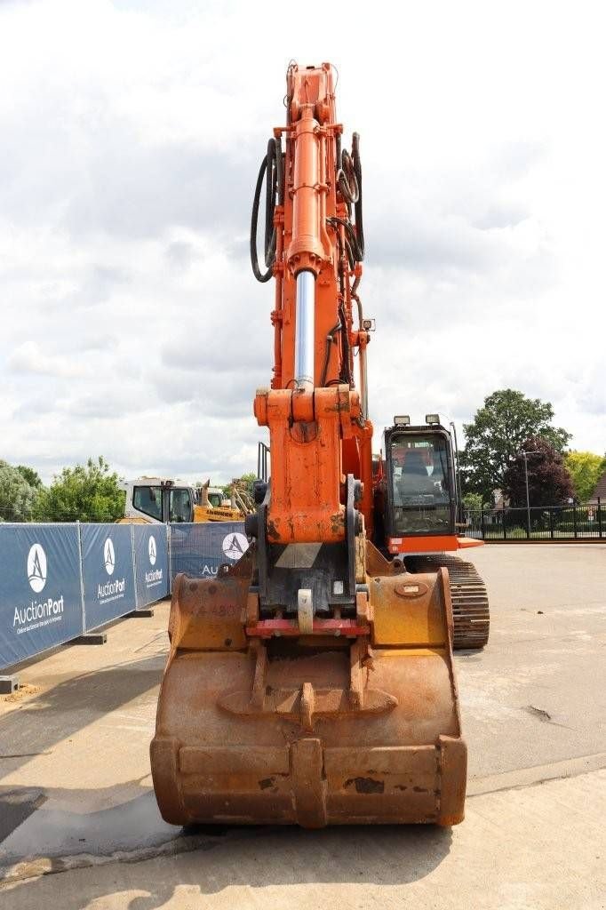 Kettenbagger типа Hitachi ZX490LCH-6, Gebrauchtmaschine в Antwerpen (Фотография 9)