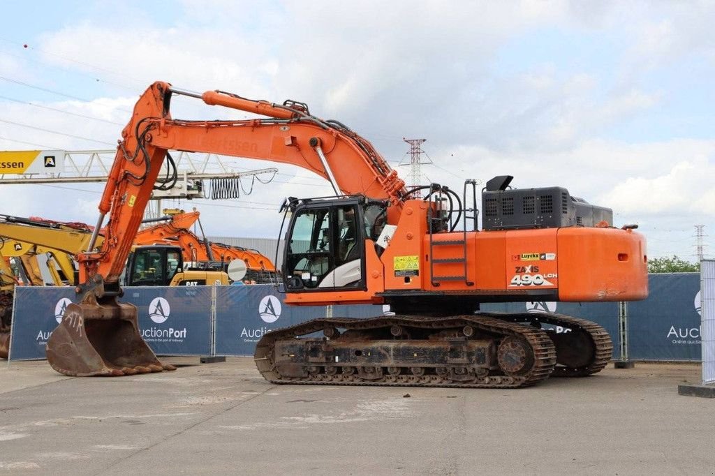 Kettenbagger типа Hitachi ZX490LCH-6, Gebrauchtmaschine в Antwerpen (Фотография 3)