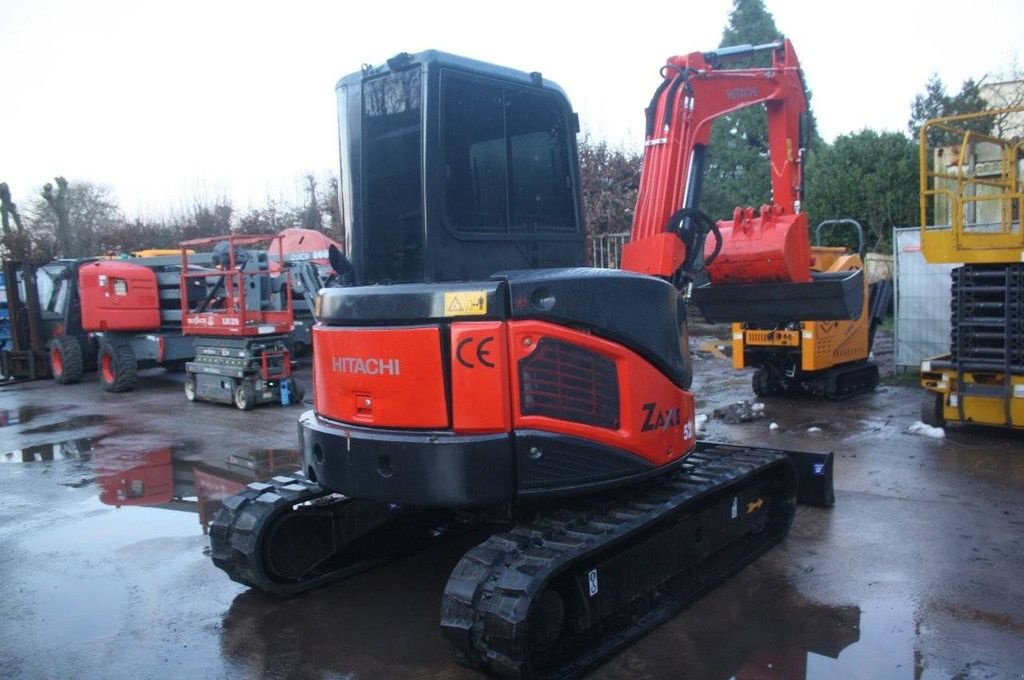 Kettenbagger des Typs Hitachi ZX52U-3 CLR, Gebrauchtmaschine in Antwerpen (Bild 8)