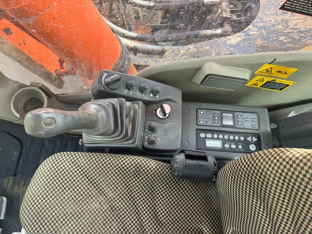 Kettenbagger typu Hitachi ZX670LCH-3, Gebrauchtmaschine v Velddriel (Obrázek 10)