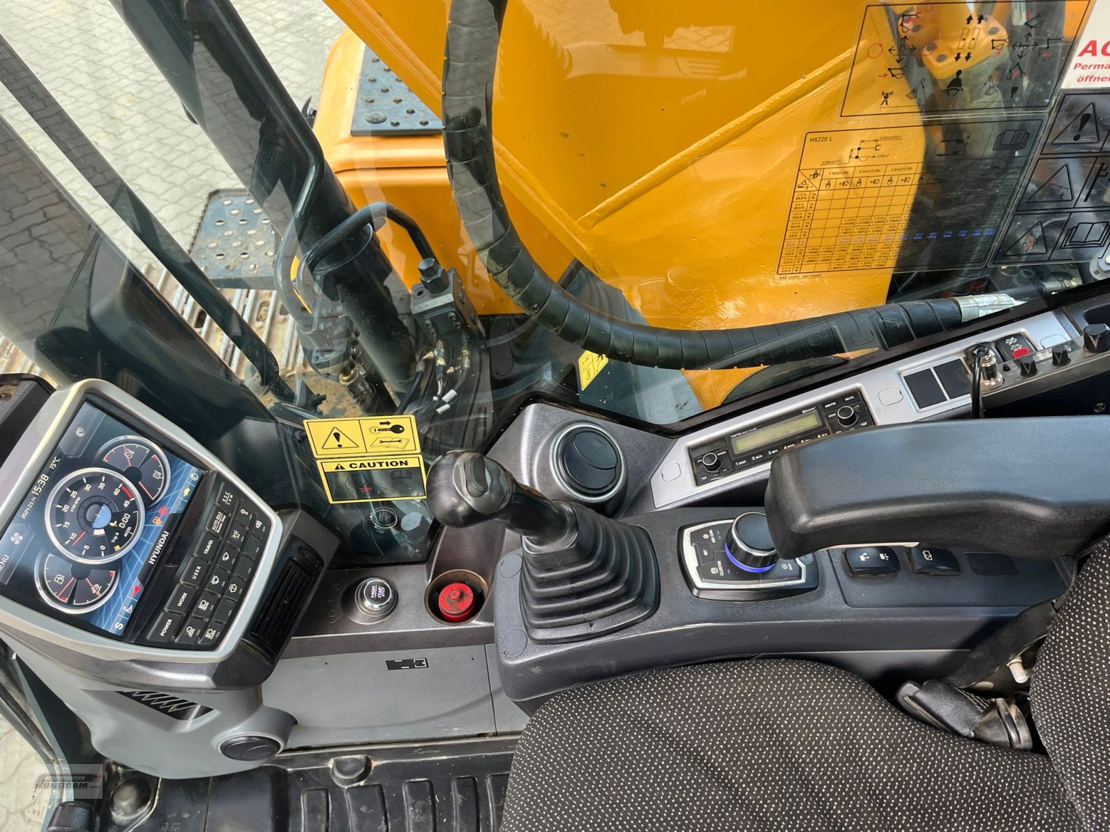 Kettenbagger des Typs Hyundai HX 220L, Gebrauchtmaschine in Deutsch - Goritz (Bild 14)