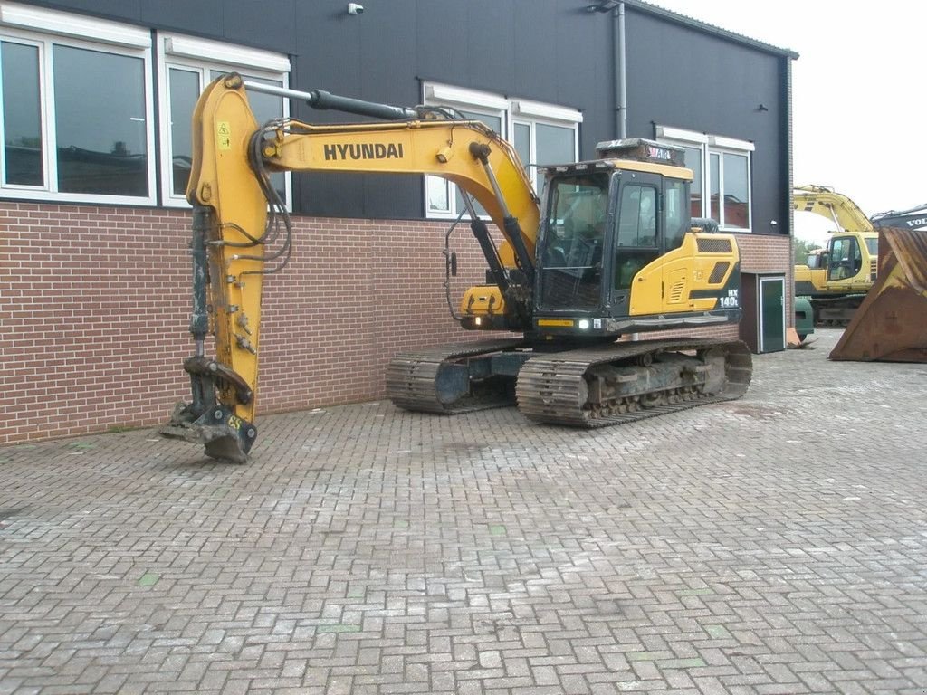 Kettenbagger des Typs Hyundai HX140, Gebrauchtmaschine in Barneveld (Bild 1)