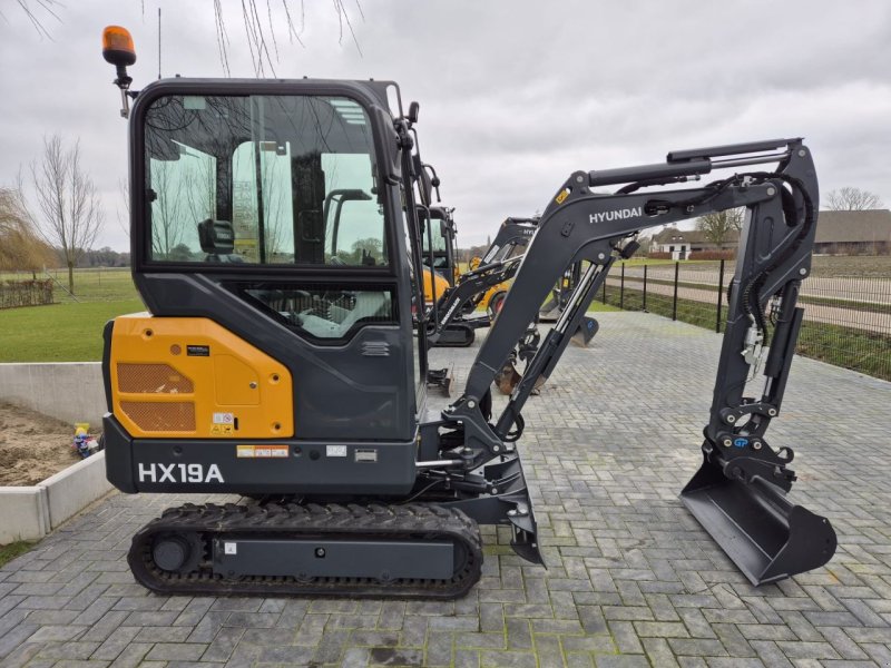 Kettenbagger des Typs Hyundai HX19A, Neumaschine in Lunteren