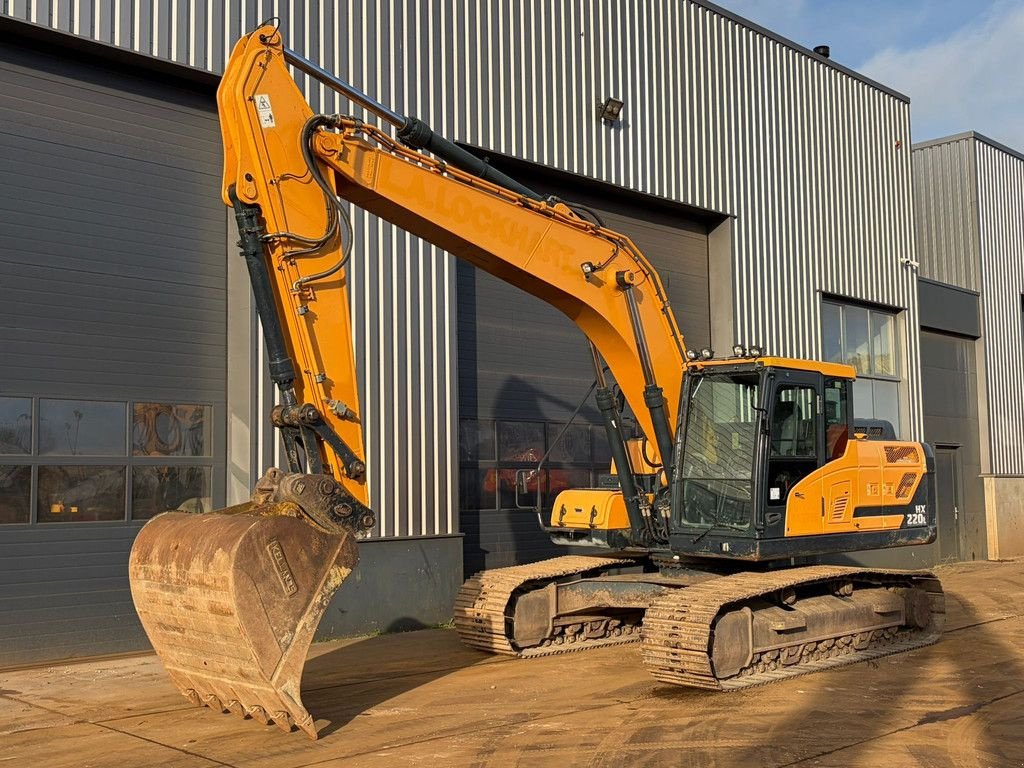 Kettenbagger типа Hyundai HX220L, Gebrauchtmaschine в Velddriel (Фотография 2)