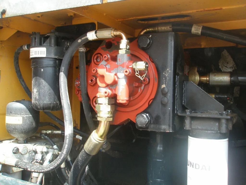 Kettenbagger des Typs Hyundai HX260LC, Gebrauchtmaschine in Barneveld (Bild 6)