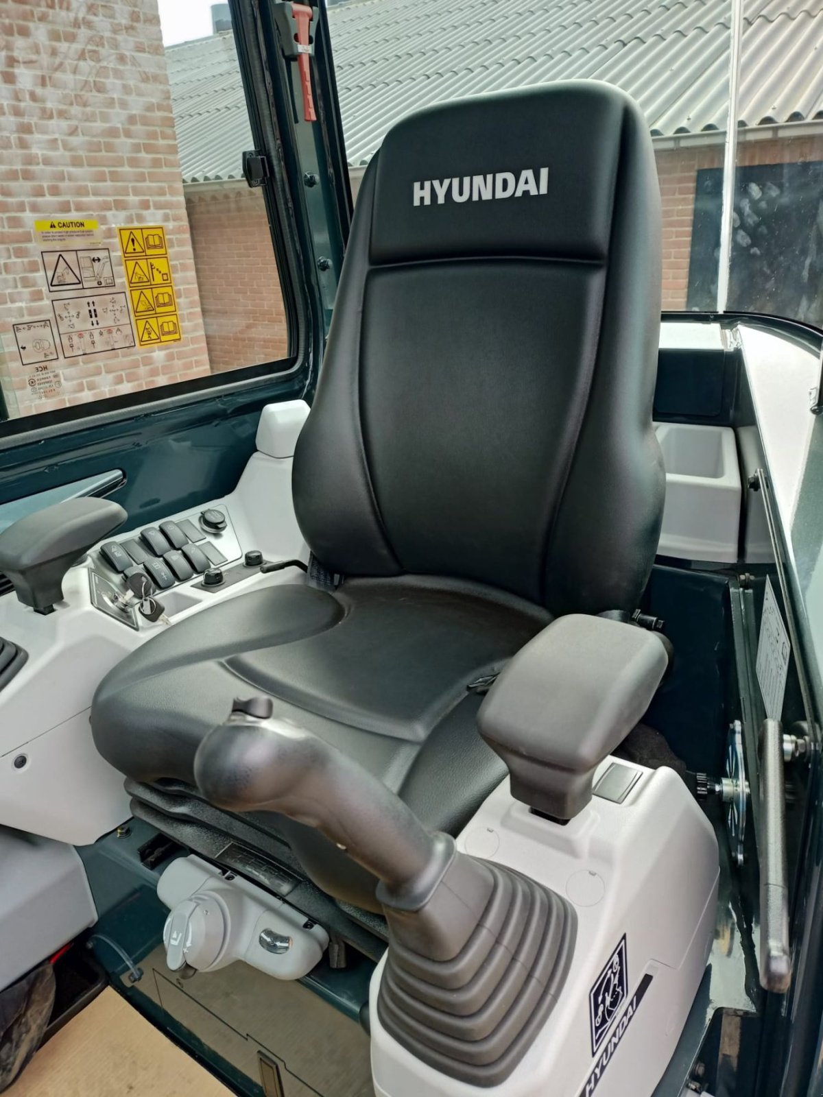 Kettenbagger des Typs Hyundai hx35, Neumaschine in Lunteren (Bild 3)