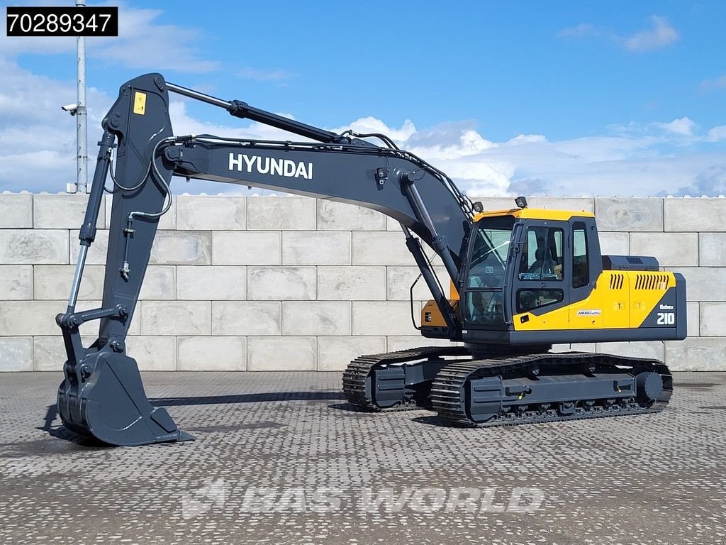 Kettenbagger des Typs Hyundai R210, Neumaschine in Veghel (Bild 2)