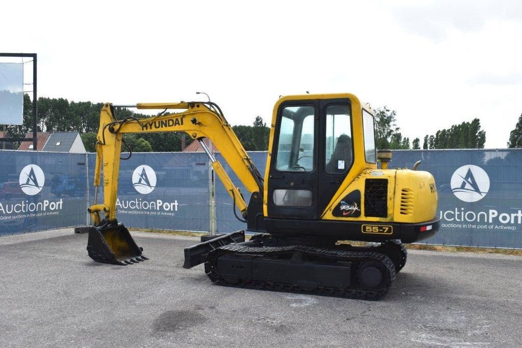 Kettenbagger от тип Hyundai R55-7, Gebrauchtmaschine в Antwerpen (Снимка 3)