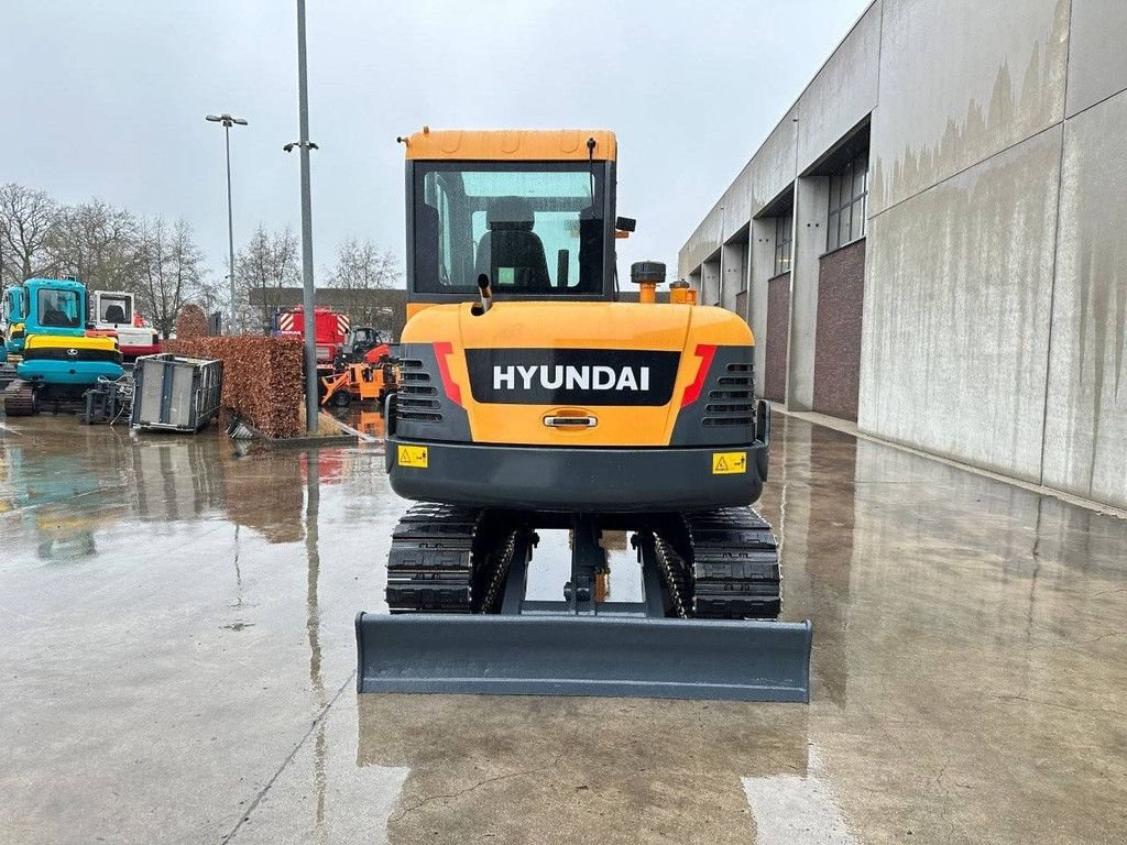 Kettenbagger del tipo Hyundai R60VS, Gebrauchtmaschine In Antwerpen (Immagine 5)