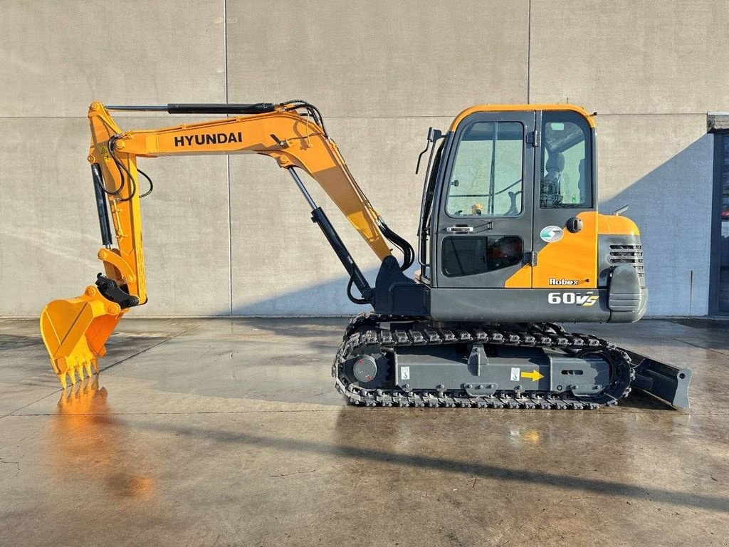 Kettenbagger typu Hyundai R60VS, Gebrauchtmaschine v Antwerpen (Obrázok 8)