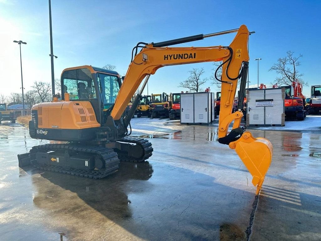 Kettenbagger typu Hyundai R60VS, Gebrauchtmaschine v Antwerpen (Obrázok 3)