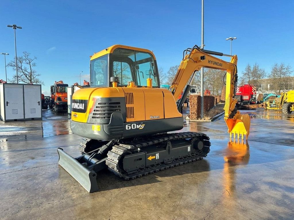Kettenbagger typu Hyundai R60VS, Gebrauchtmaschine v Antwerpen (Obrázok 4)