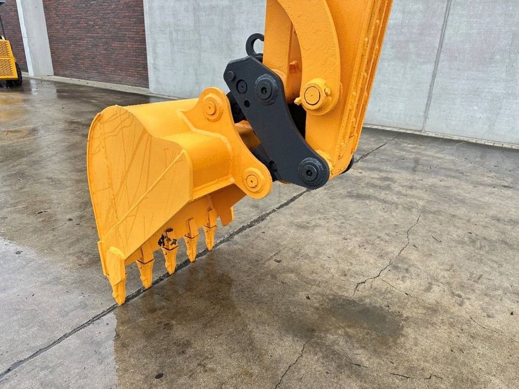 Kettenbagger van het type Hyundai R60VS, Gebrauchtmaschine in Antwerpen (Foto 9)