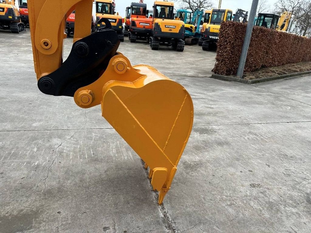 Kettenbagger des Typs Hyundai R60VS, Gebrauchtmaschine in Antwerpen (Bild 11)