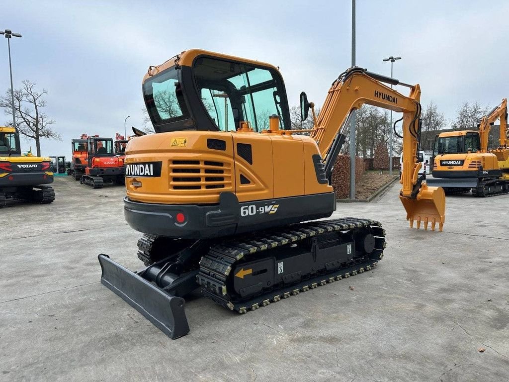 Kettenbagger του τύπου Hyundai R60VS, Gebrauchtmaschine σε Antwerpen (Φωτογραφία 4)