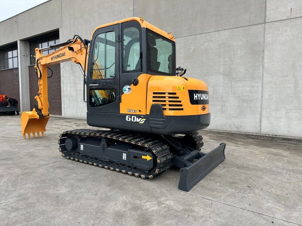 Kettenbagger del tipo Hyundai R60VS, Gebrauchtmaschine In Antwerpen (Immagine 7)