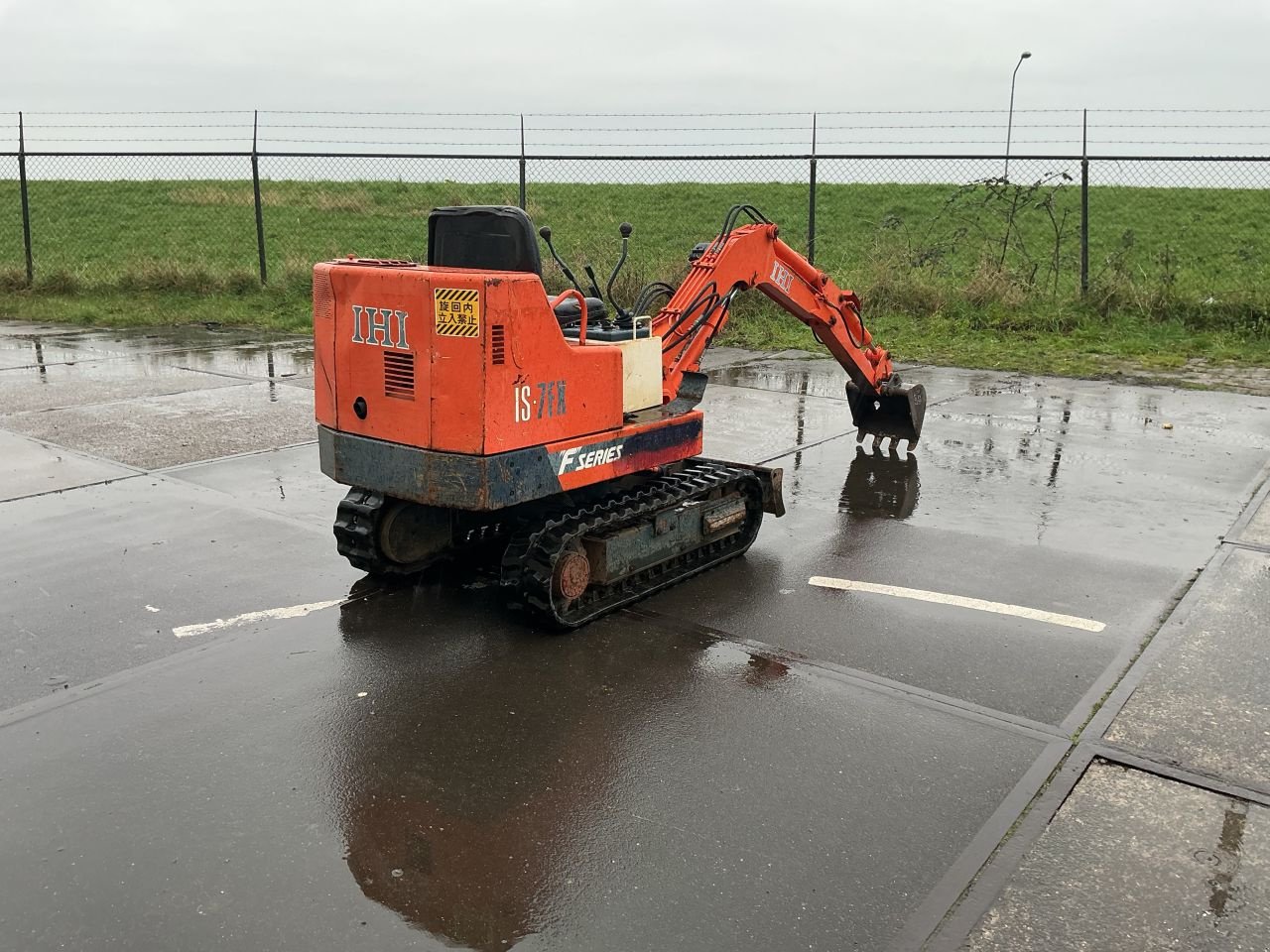 Kettenbagger от тип IHI IS 7FX, Gebrauchtmaschine в Etten Leur (Снимка 4)