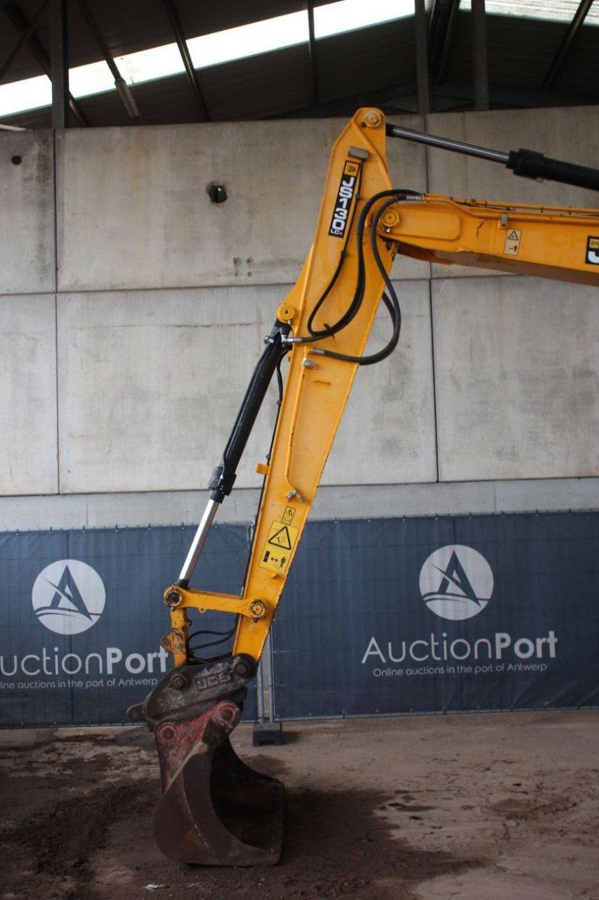 Kettenbagger van het type JCB JS130LC 4F, Gebrauchtmaschine in Antwerpen (Foto 11)