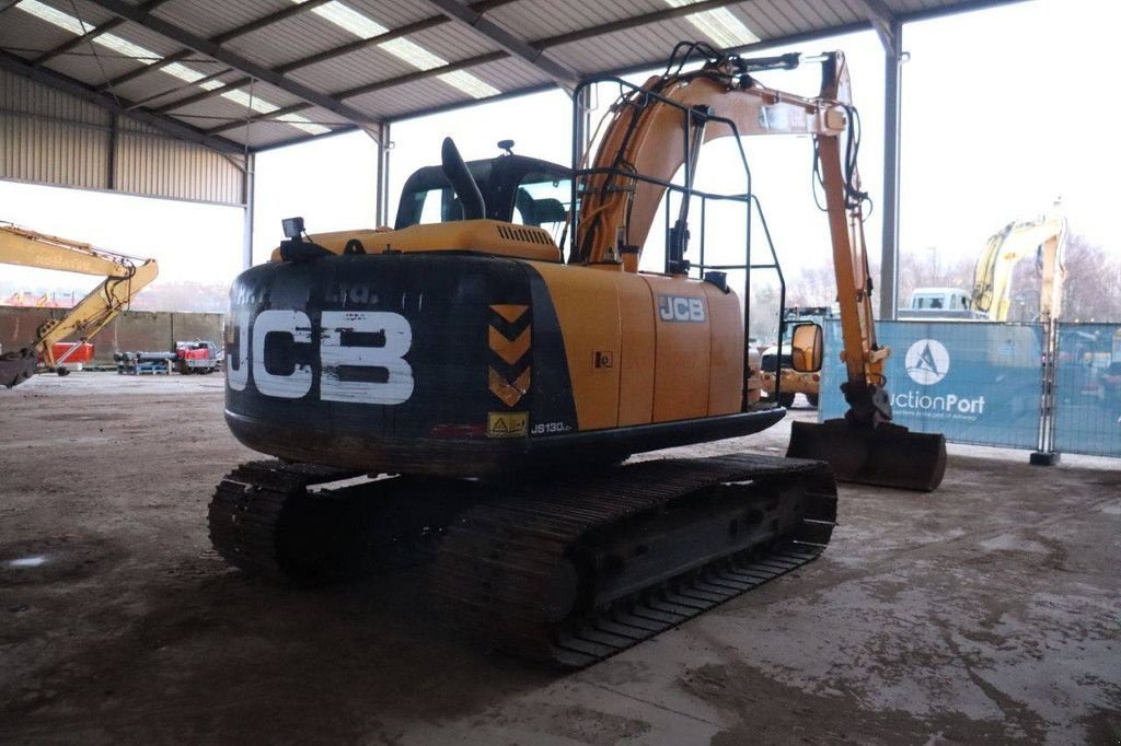 Kettenbagger του τύπου JCB JS130LC, Gebrauchtmaschine σε Antwerpen (Φωτογραφία 7)