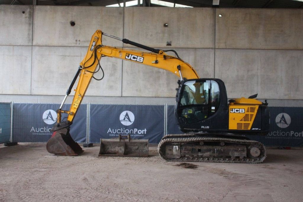 Kettenbagger типа JCB JS131LC, Gebrauchtmaschine в Antwerpen (Фотография 2)