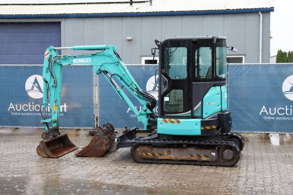 Kettenbagger van het type Kobelco SK28SR, Gebrauchtmaschine in Antwerpen (Foto 3)