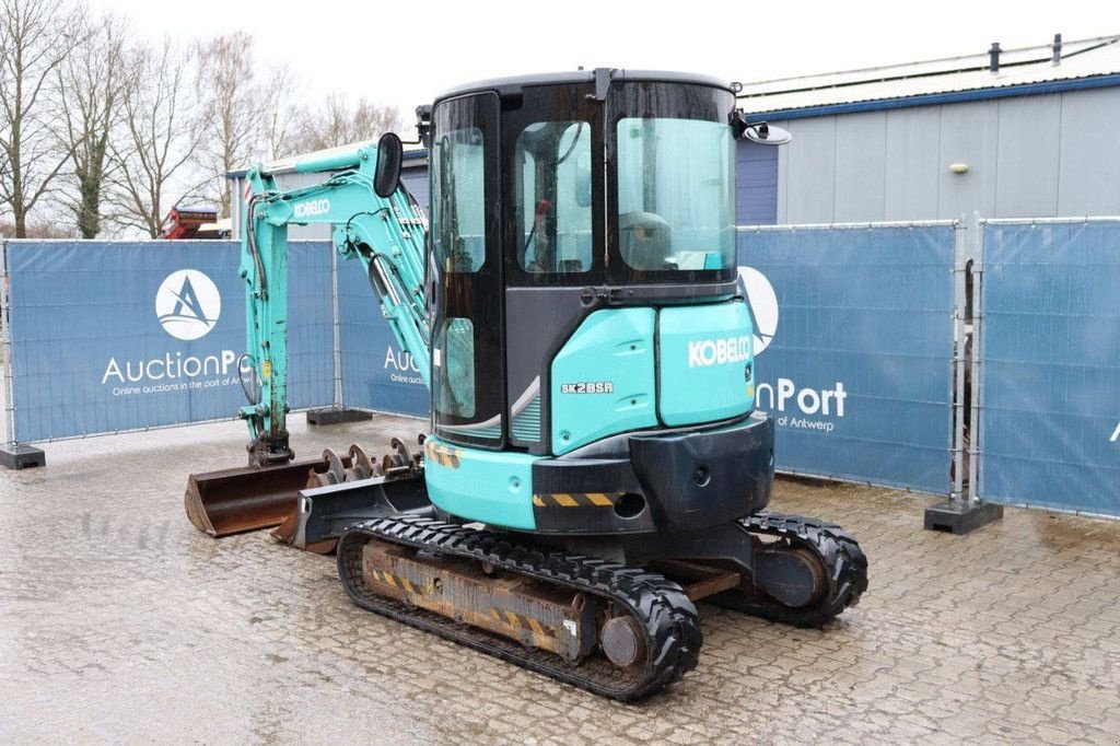 Kettenbagger van het type Kobelco SK28SR, Gebrauchtmaschine in Antwerpen (Foto 4)