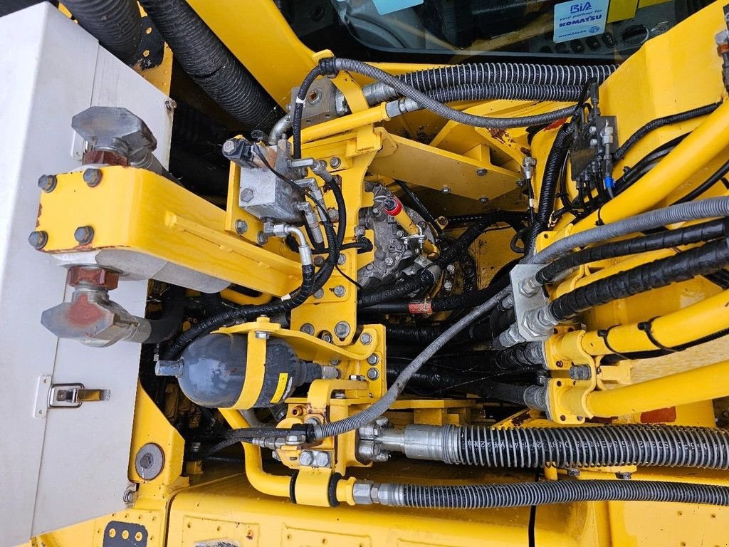 Kettenbagger des Typs Komatsu HB215LC-2, Gebrauchtmaschine in Krabbendijke (Bild 11)