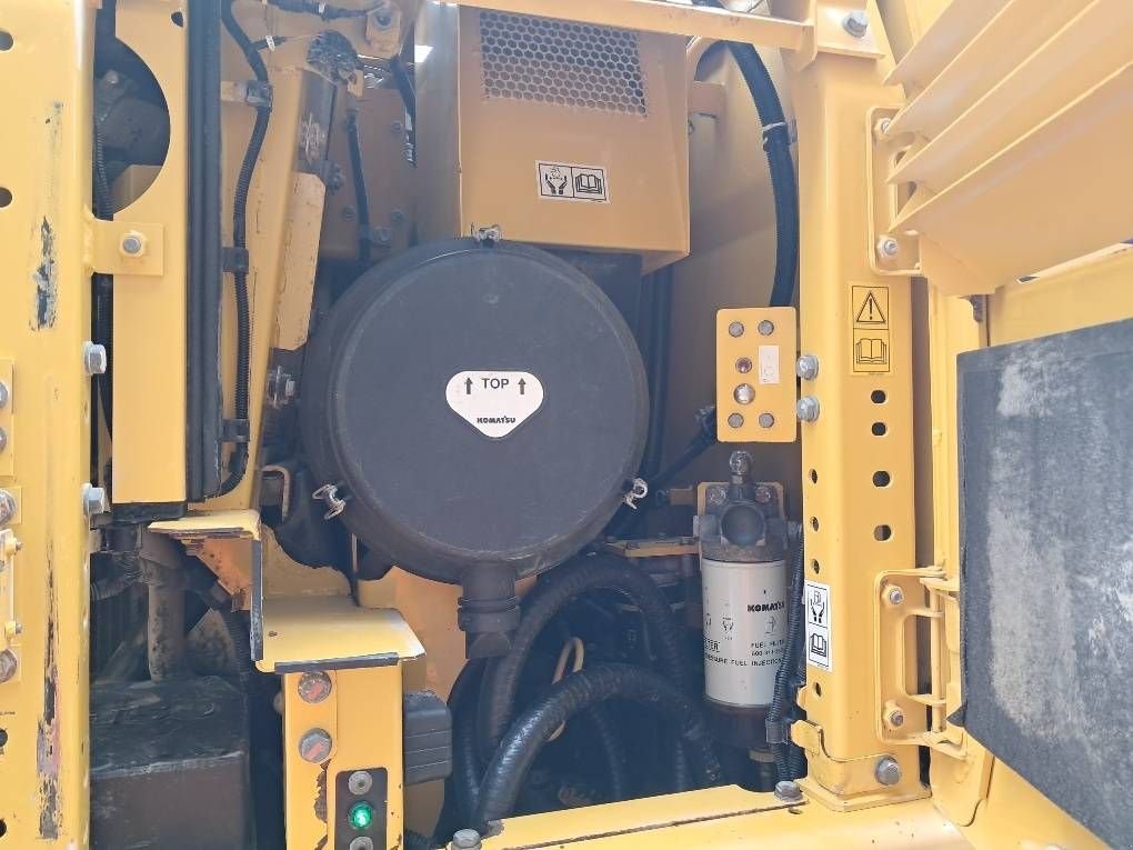 Kettenbagger typu Komatsu HB365LC-3 Hybrid, Gebrauchtmaschine v Overijse (Obrázek 4)