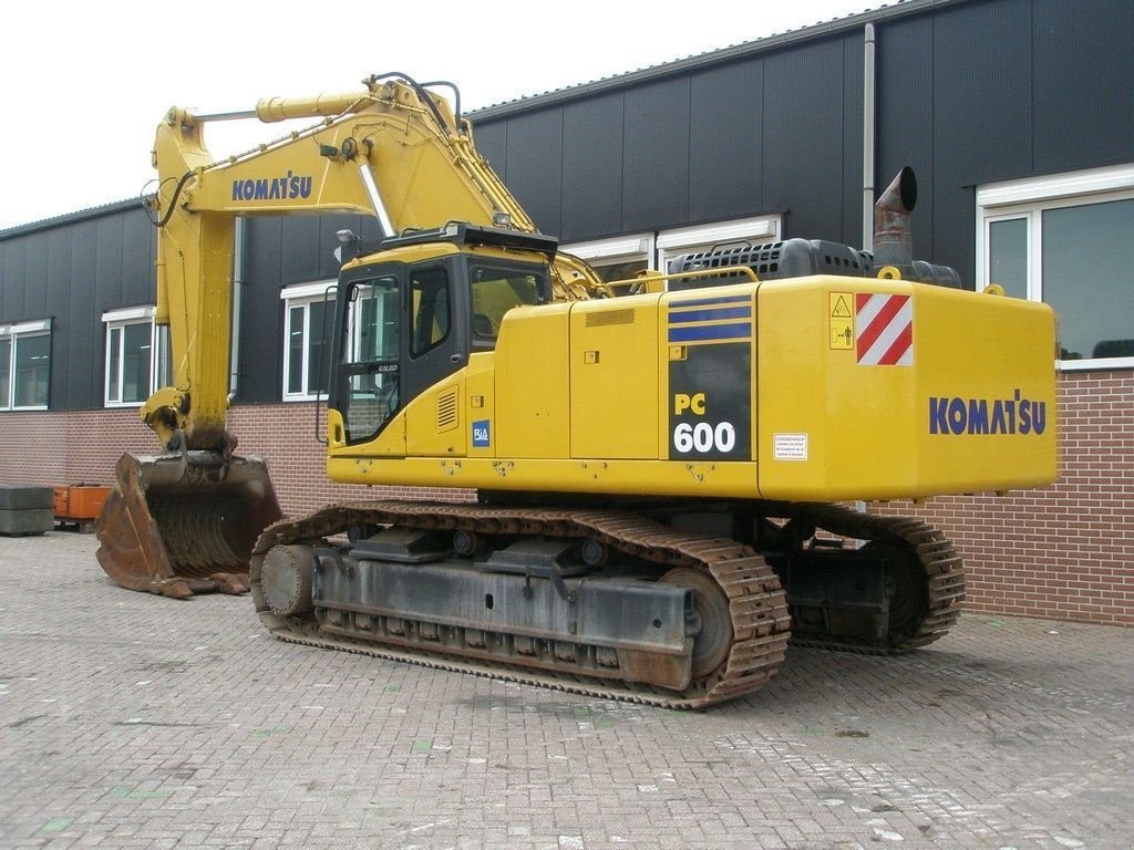 Kettenbagger des Typs Komatsu PC 600LC-7K, Gebrauchtmaschine in Barneveld (Bild 2)
