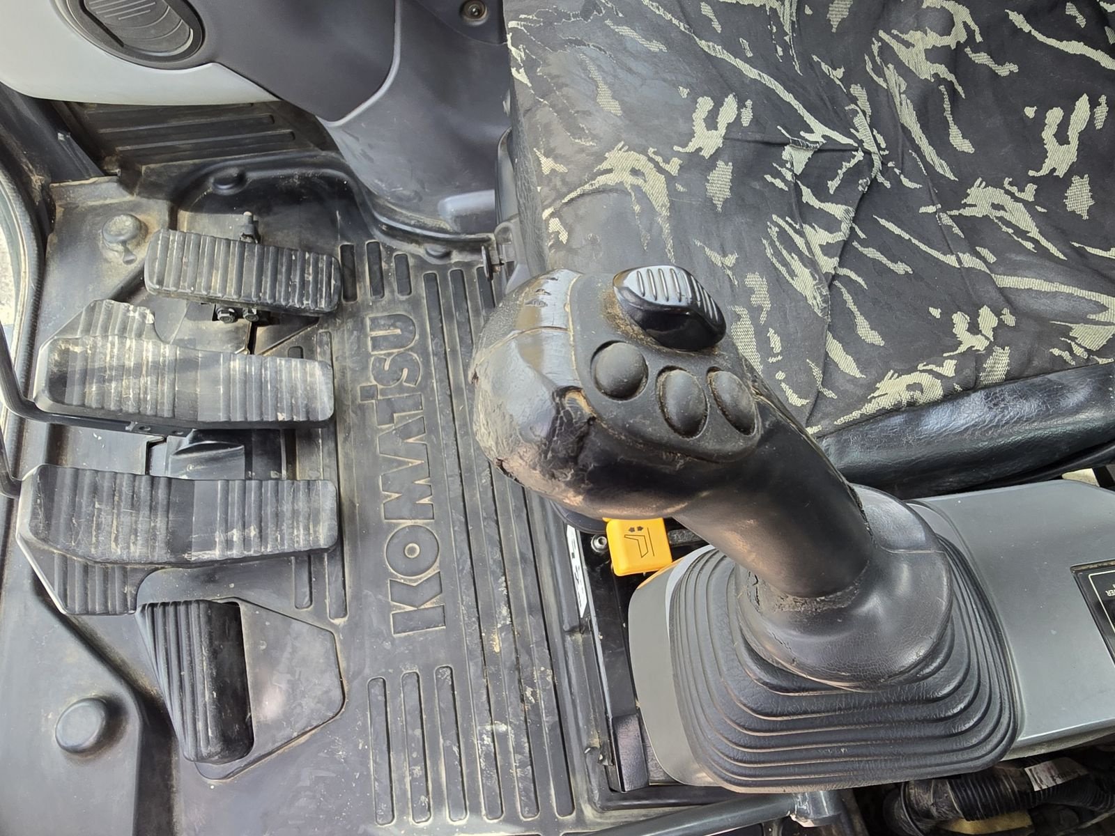 Kettenbagger des Typs Komatsu PC138US-8, Gebrauchtmaschine in Gabersdorf (Bild 16)