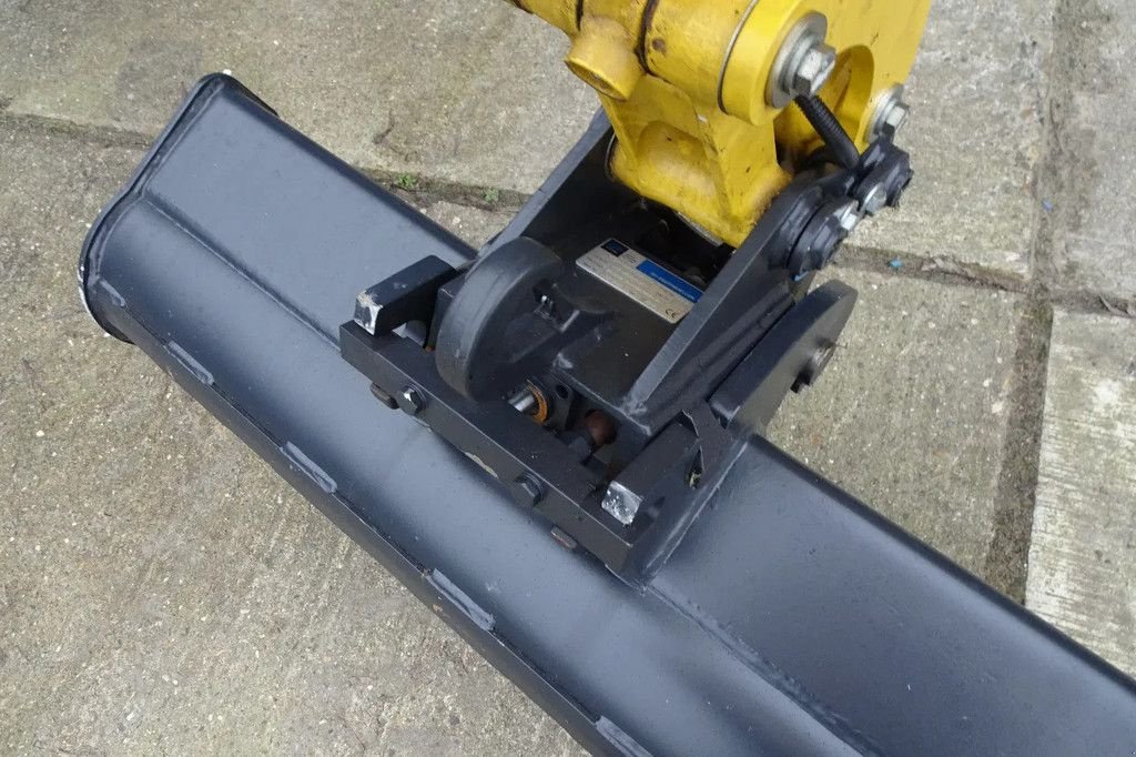 Kettenbagger des Typs Komatsu PC16R HS, Neumaschine in Losdorp (Bild 9)