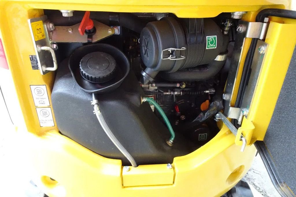 Kettenbagger des Typs Komatsu PC16R HS, Neumaschine in Losdorp (Bild 7)