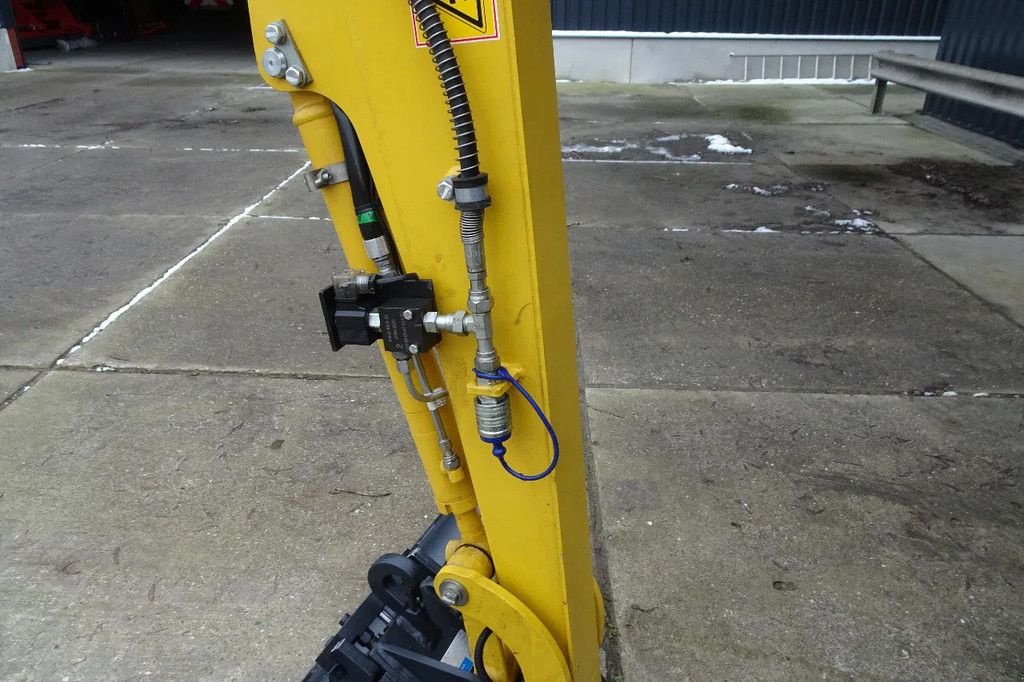 Kettenbagger des Typs Komatsu PC16R HS, Neumaschine in Losdorp (Bild 8)