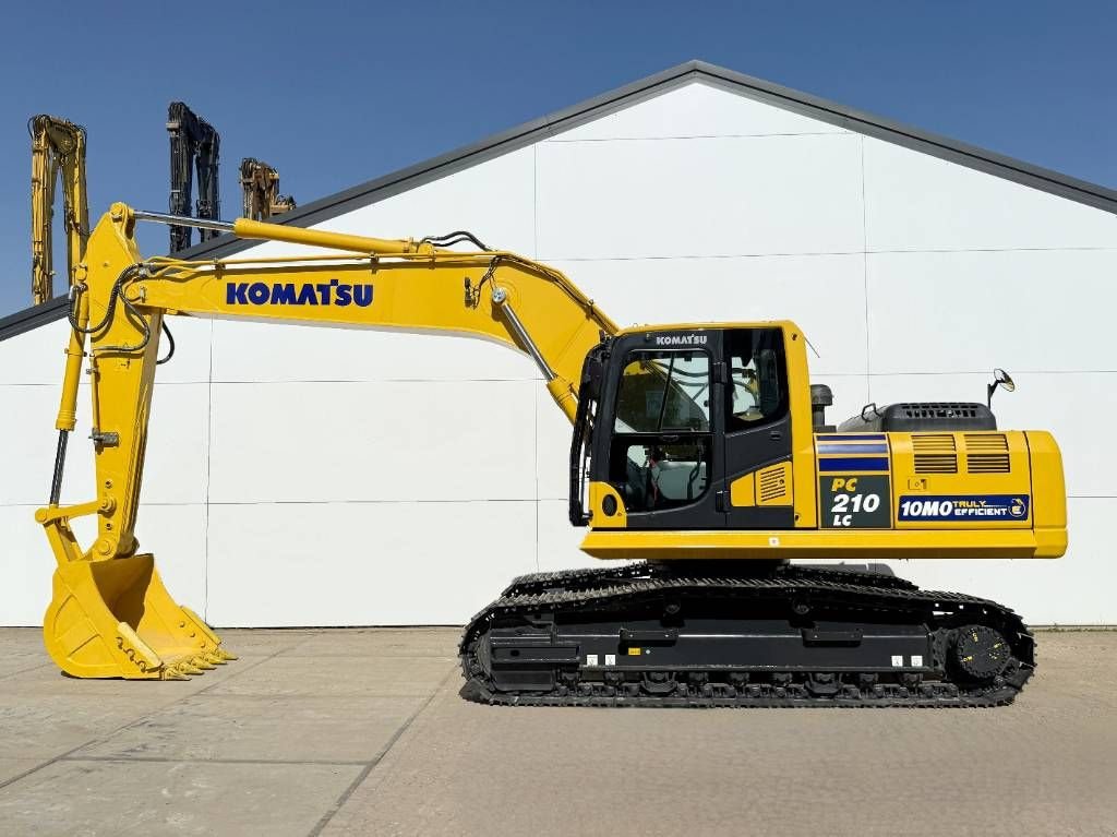 Kettenbagger des Typs Komatsu PC210LC-10M0 - New / Unused / Hammer Lines, Gebrauchtmaschine in Veldhoven (Bild 1)