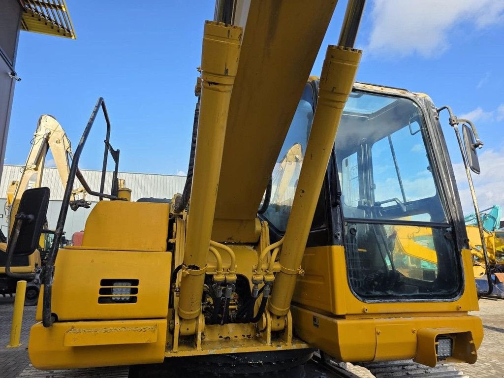 Kettenbagger des Typs Komatsu PC210LC-8, Gebrauchtmaschine in Krabbendijke (Bild 5)