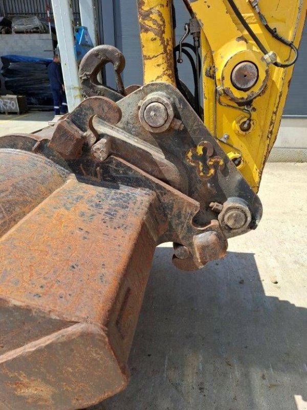 Kettenbagger typu Komatsu PC240LC-10, Gebrauchtmaschine v Overijse (Obrázek 10)